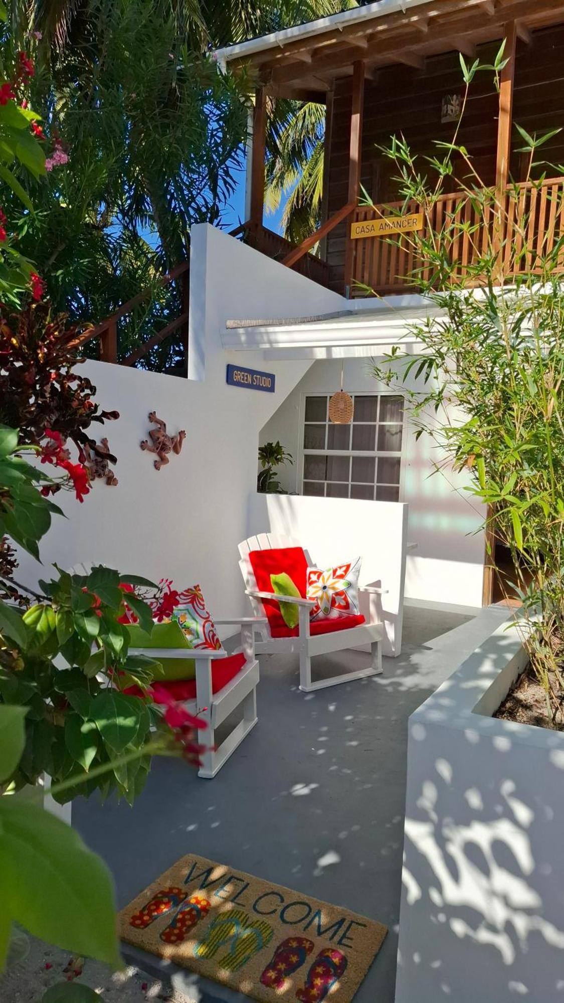 Amanda'S Place Green Studio - Pool And Tropical Garden Caye Caulker Exterior photo